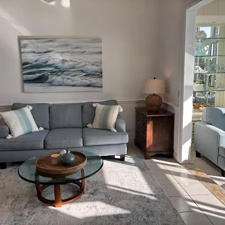 6039 Epw Bright And Airy Coastal Escape Villa
